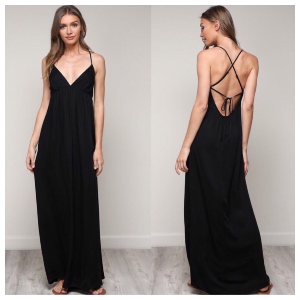 🎉Host Pick! 🎉Classic Black Maxi Dress 👗 - Picture 1 of 3